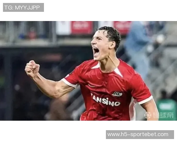 范博梅尔回忆米兰首秀15周年感慨为红黑球衣而自豪 范博梅尔回忆米兰首秀15周年感慨为红黑球衣而自豪